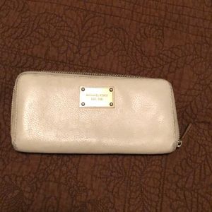Michael Kors wallet